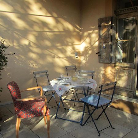 La Colline Bleue Bed & Breakfast Banne Luaran gambar