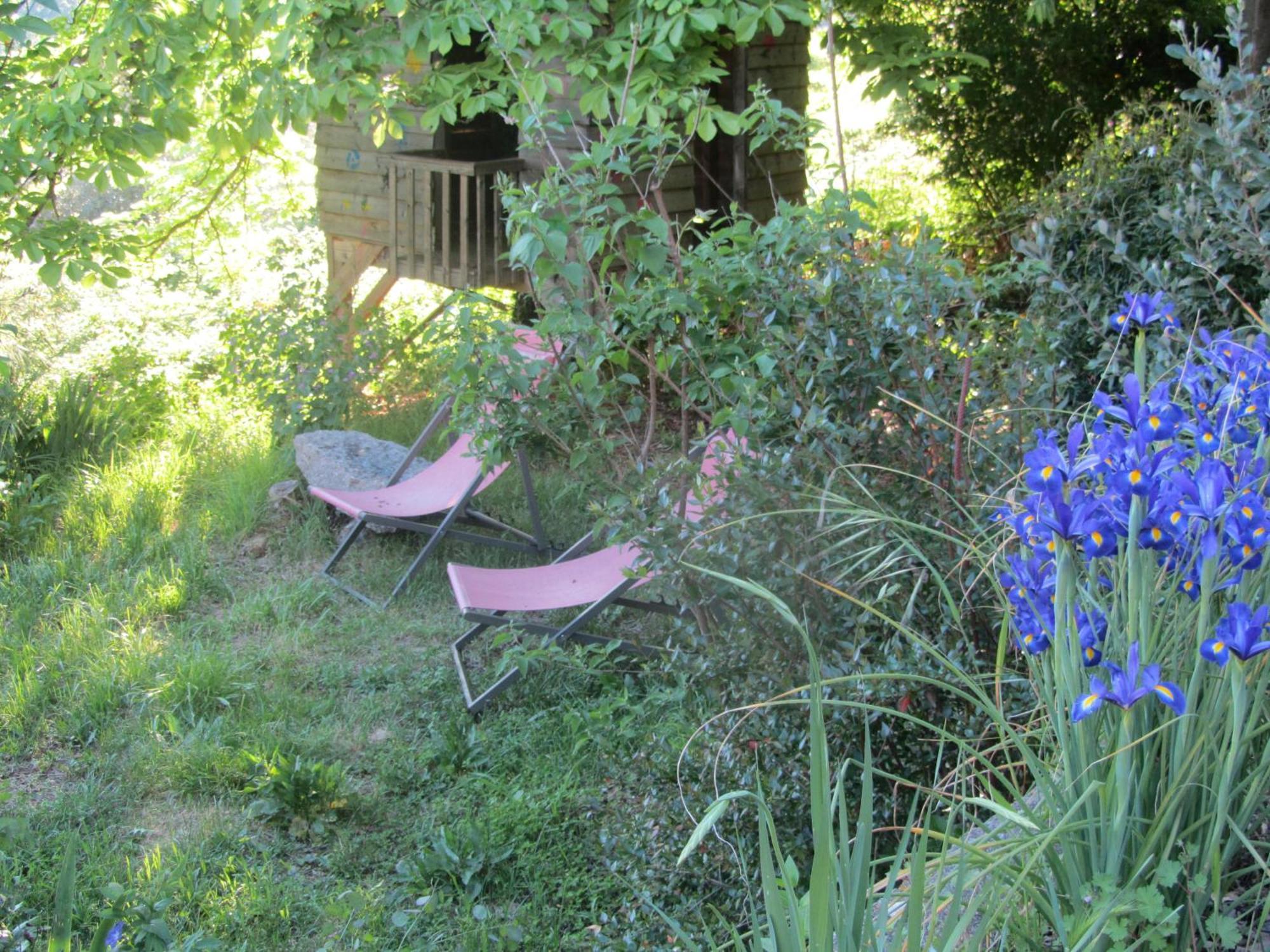 La Colline Bleue Bed & Breakfast Banne Luaran gambar