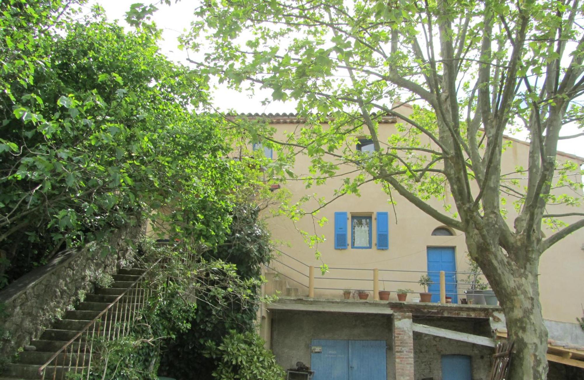 La Colline Bleue Bed & Breakfast Banne Luaran gambar