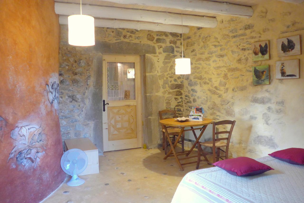 La Colline Bleue Bed & Breakfast Banne Luaran gambar